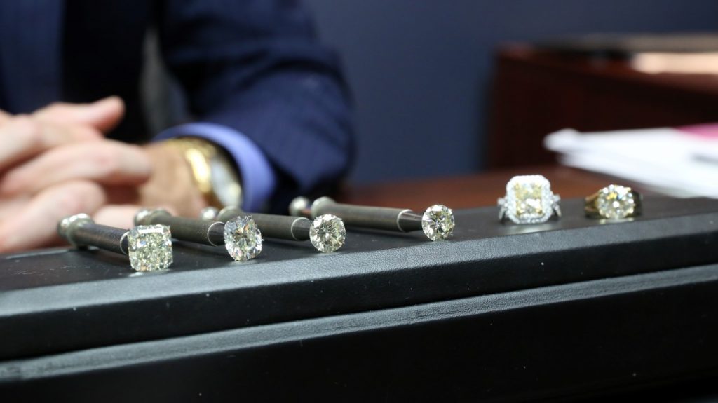 Showcasing-Dimond-Rings