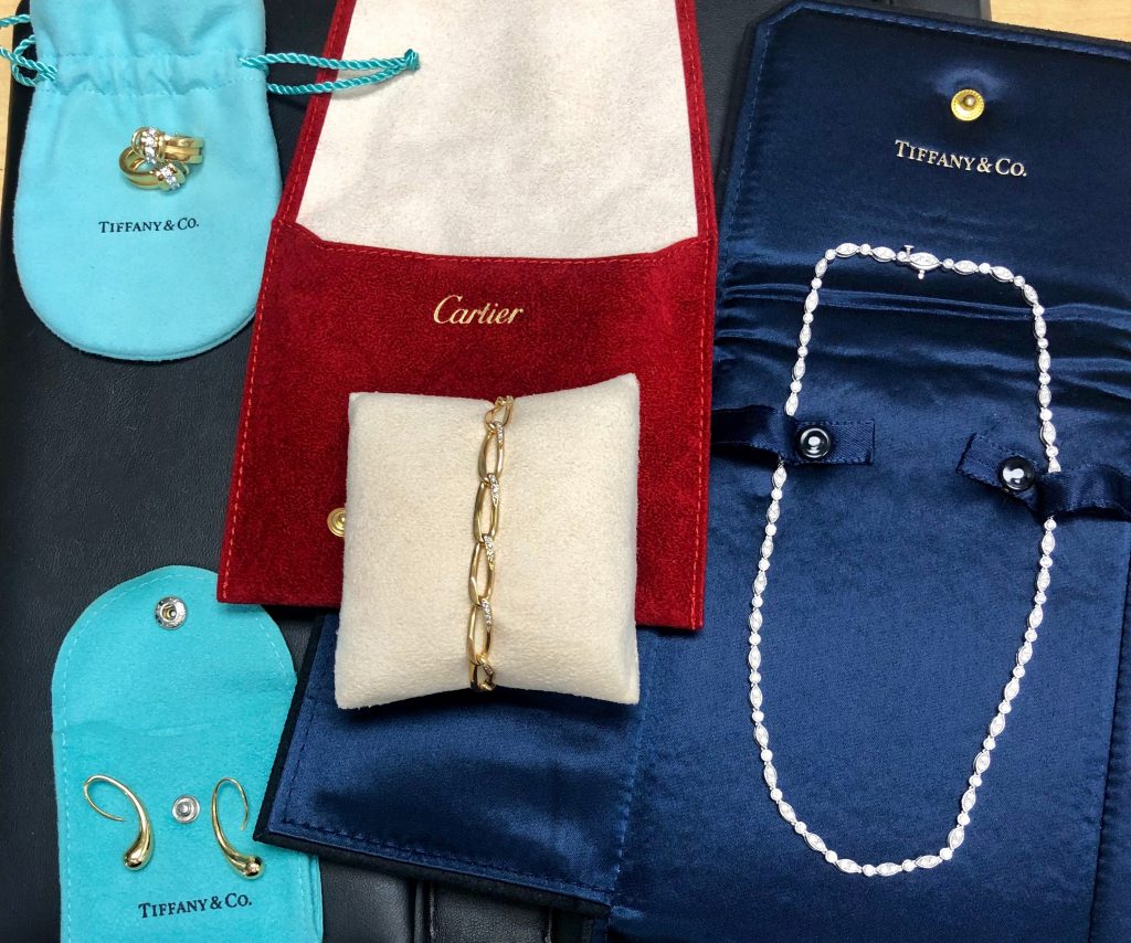 Tiffny-&-Co-Jewellary-Bags