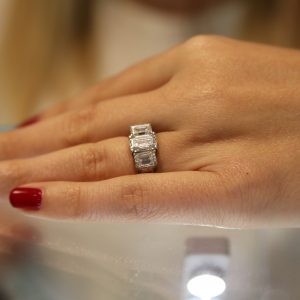 Diamond-Ring-On-Finger