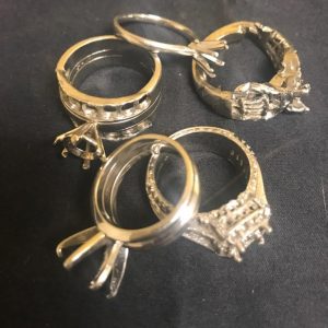 Platinum Ring-Diamond Banc
