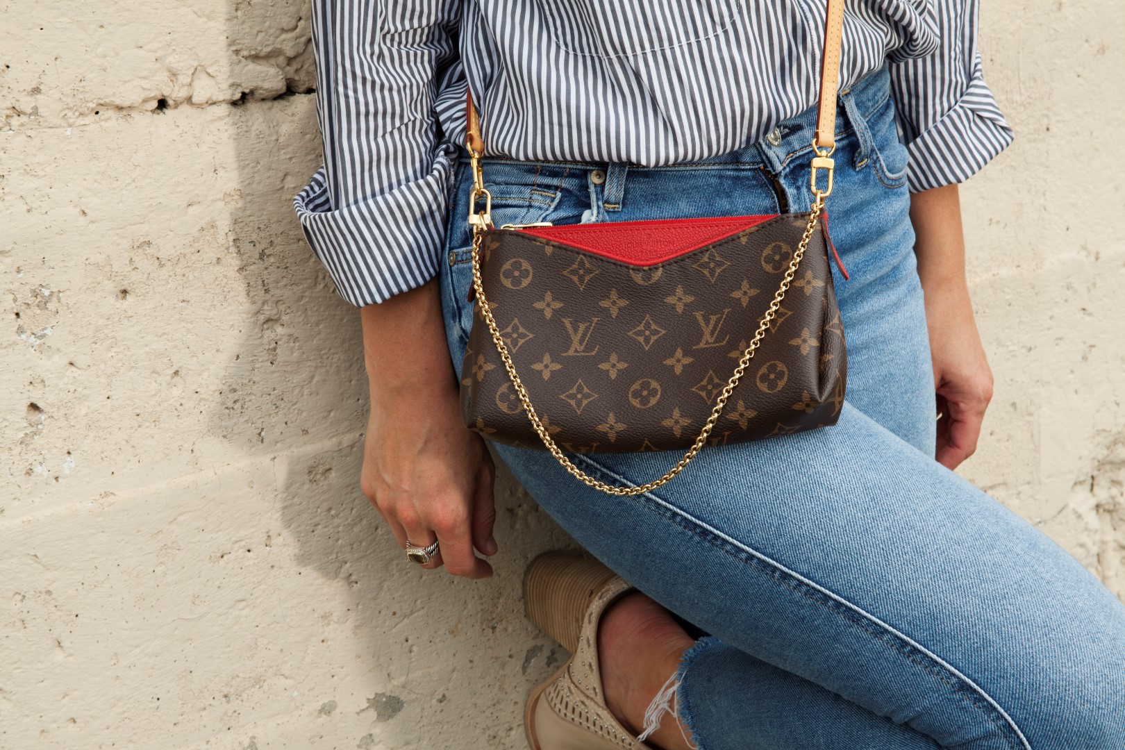 7 Sure Ways To Spot a Fake Louis Vuitton Speedy Bag  Bagaholic