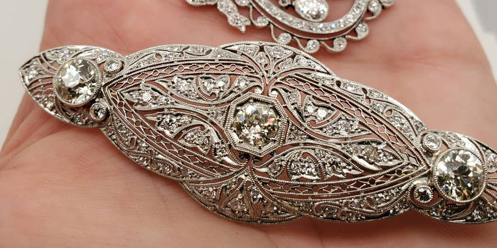 Diamond-Hair-Barrette