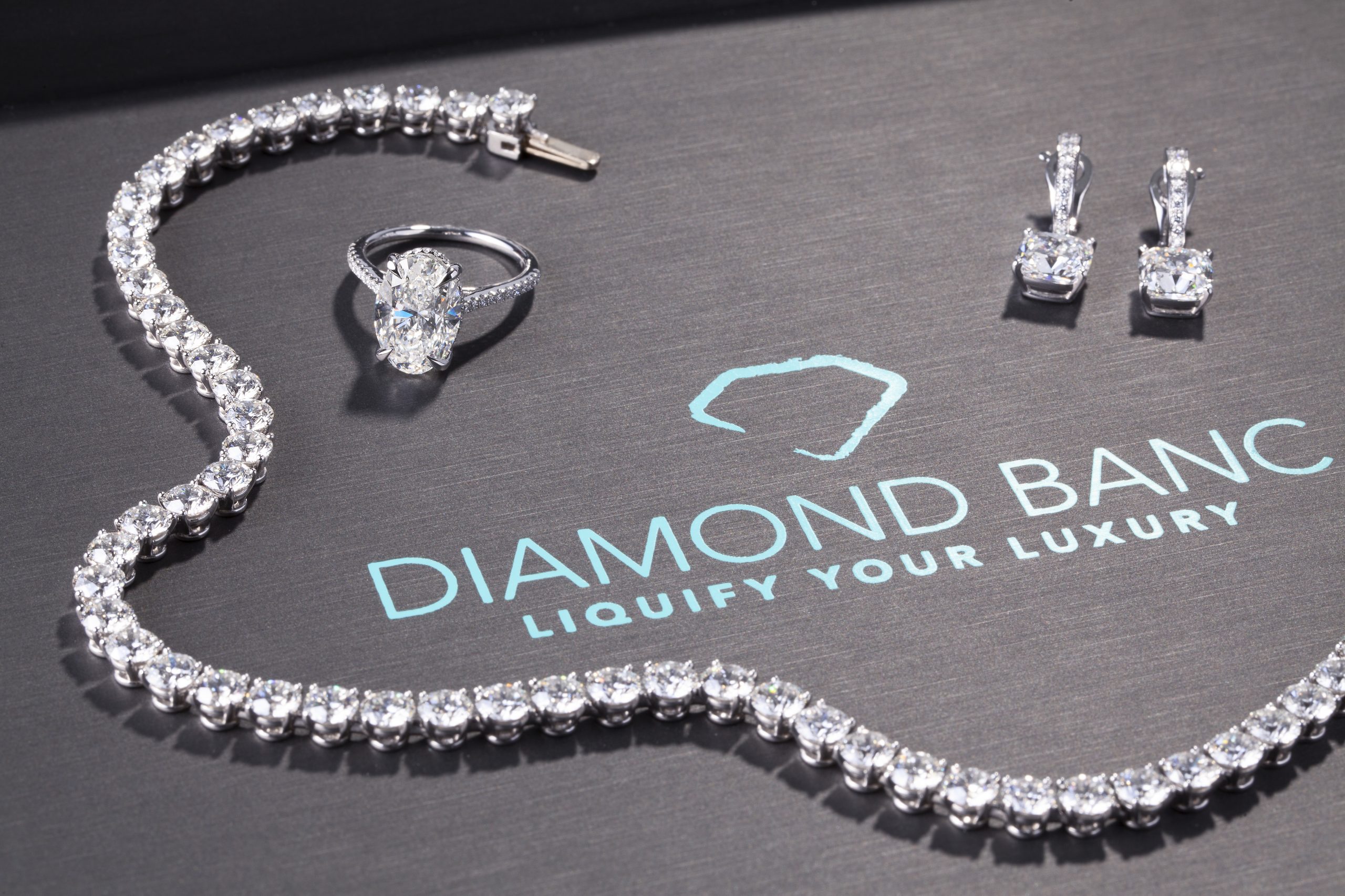Diamond-necklace-set