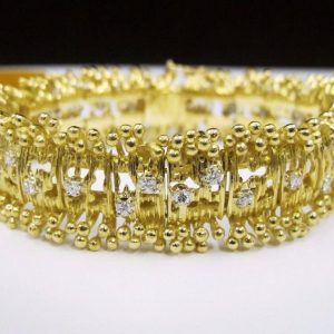 Pawn-jewelry-bangle