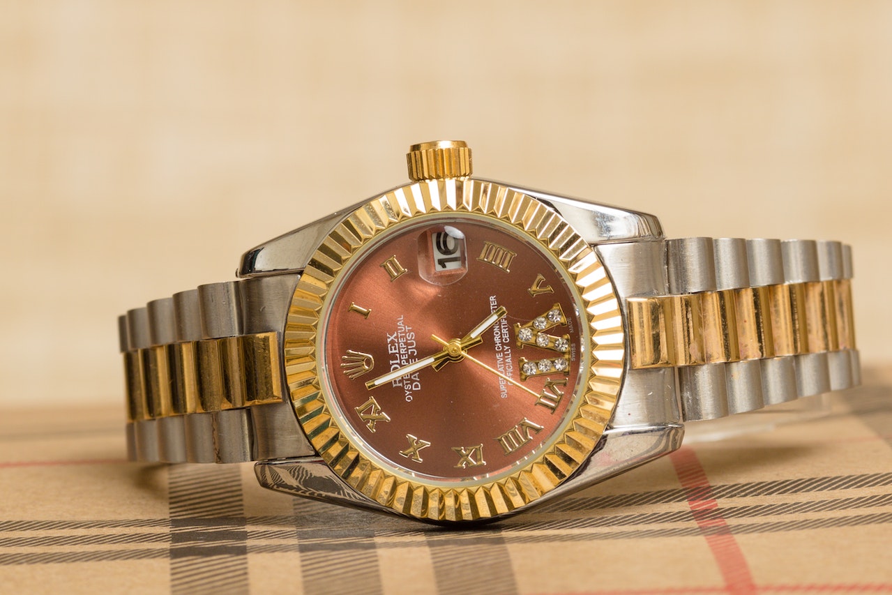 silver gold rolex watch