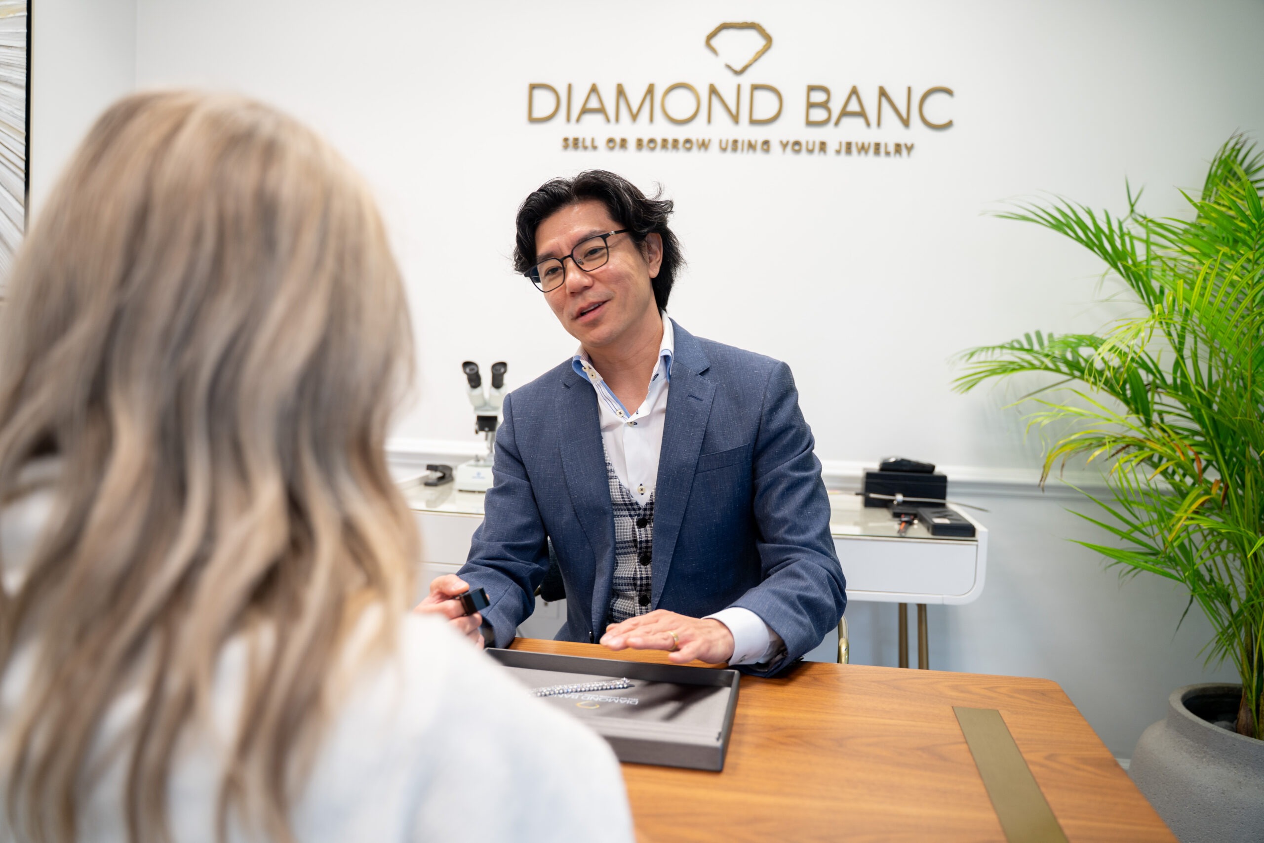 Jae Back, Market Director in Roswell, GA meeting with a client