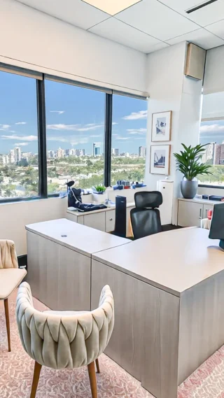 ➡️ Comment ‘QUOTE’ for a free sale or loan evaluation of your own luxury watch. Check your DMs for the link to start! 💰 Diamond Banc works with Rolex, Patek, AP, and more - and we clear up common watch myths that impact resale value. Understanding market reality makes all the difference. \#WatchMyths \#RolexValue \#LuxuryWatch \#SellMyRolex \#WatchLoan \#PatekPhilippe \#AudemarsPiguet \#WatchCollector \#HighEndWatch \#WatchMarket